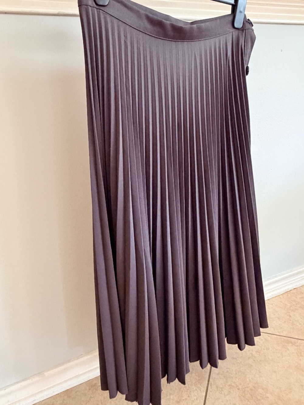 Maxi pleated skirt with side button detail, large